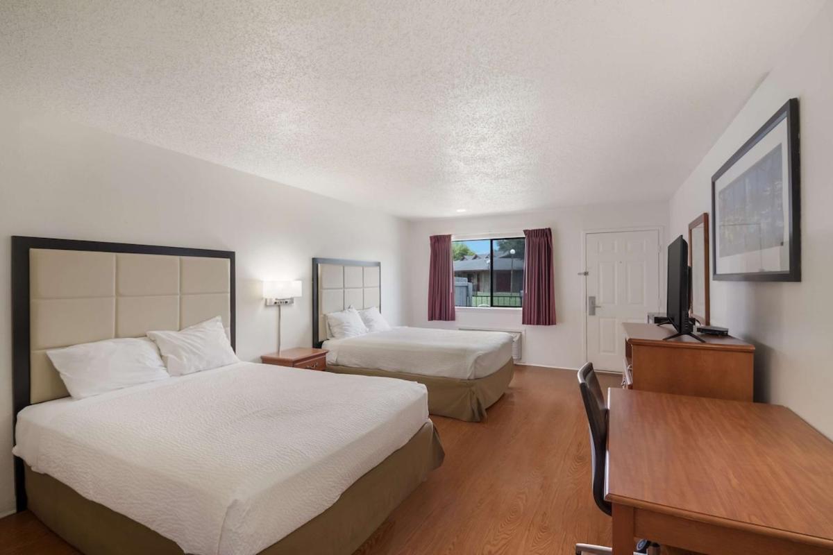 Americas Best Value Inn Lockhart Tx Exterior photo